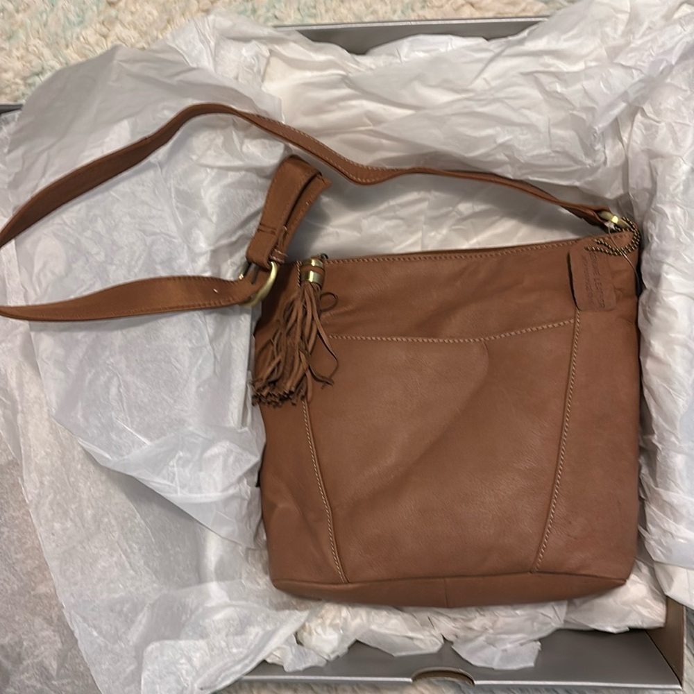 Brown leather shoulder bag
